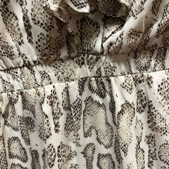 New TETC Women's Snakeskin Print Smocked Ruffle Flowy Dress Size L - Picture 5 of 6